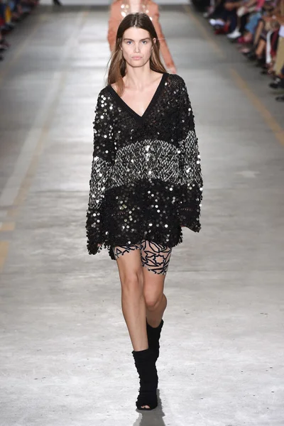 Look 46